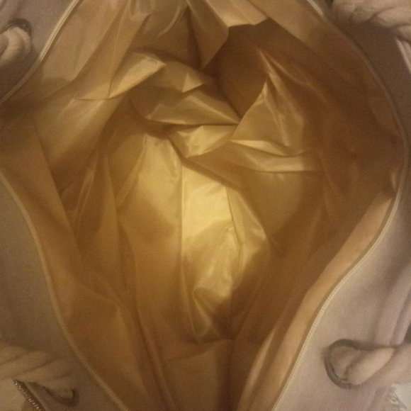 Sparkle Burlap Tote With Avocado Luggage Tag - Picture 4 of 4